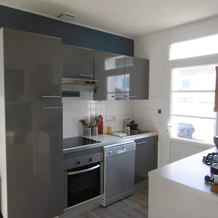 Dom wakacyjny Maison Renovee Proche L'herbaudiere Avec Jardin Et Parking - Fr-1-823-55 *